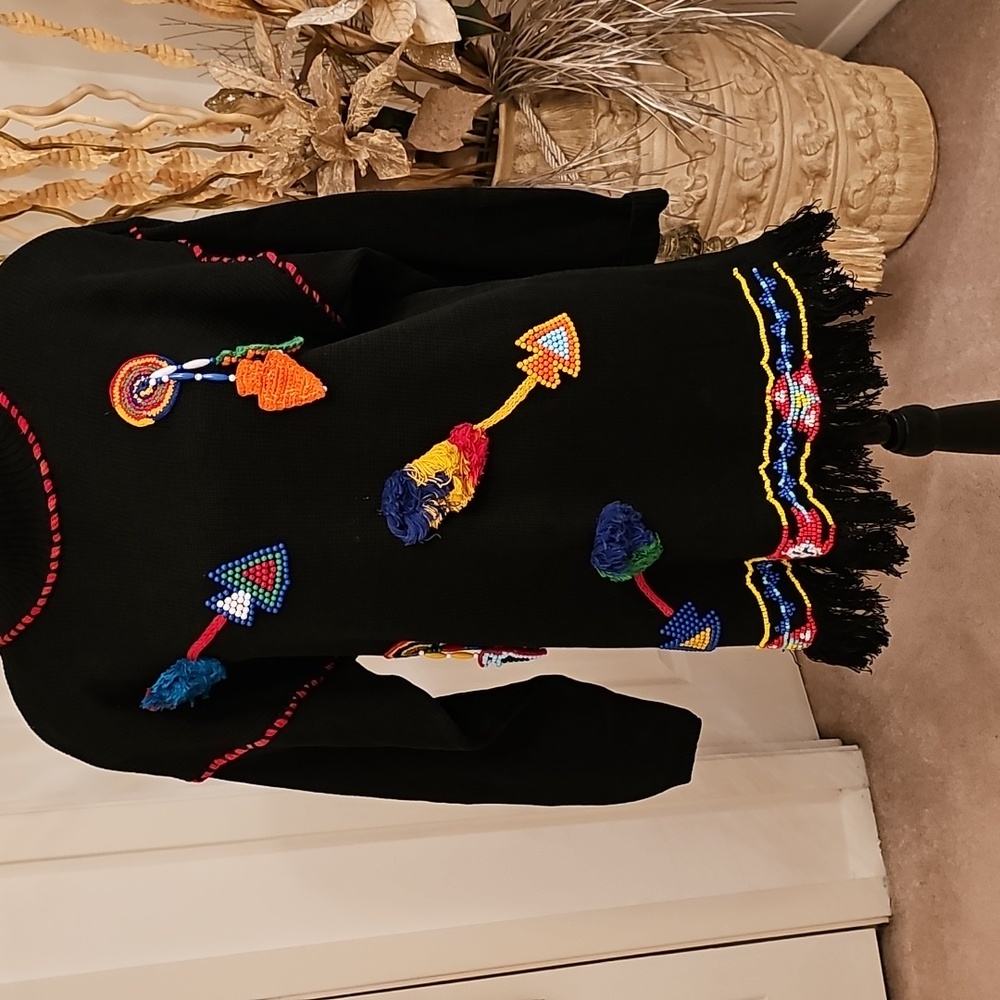BLACK TUNIC BEADED TASSEL SWEATER